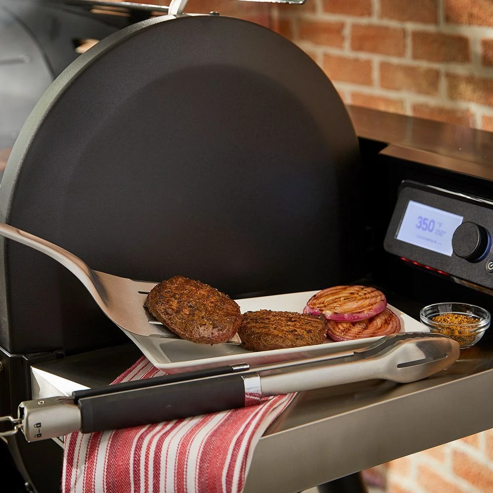 Weber Precision Barbecue Tongs & Spatula Set 3 Weber Precision Barbecue Tongs & Spatula Set - Image 3