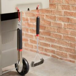 Weber Three Sided Grill Brush 46cm -Greeny Sales 10231078 6278Y4 rgb