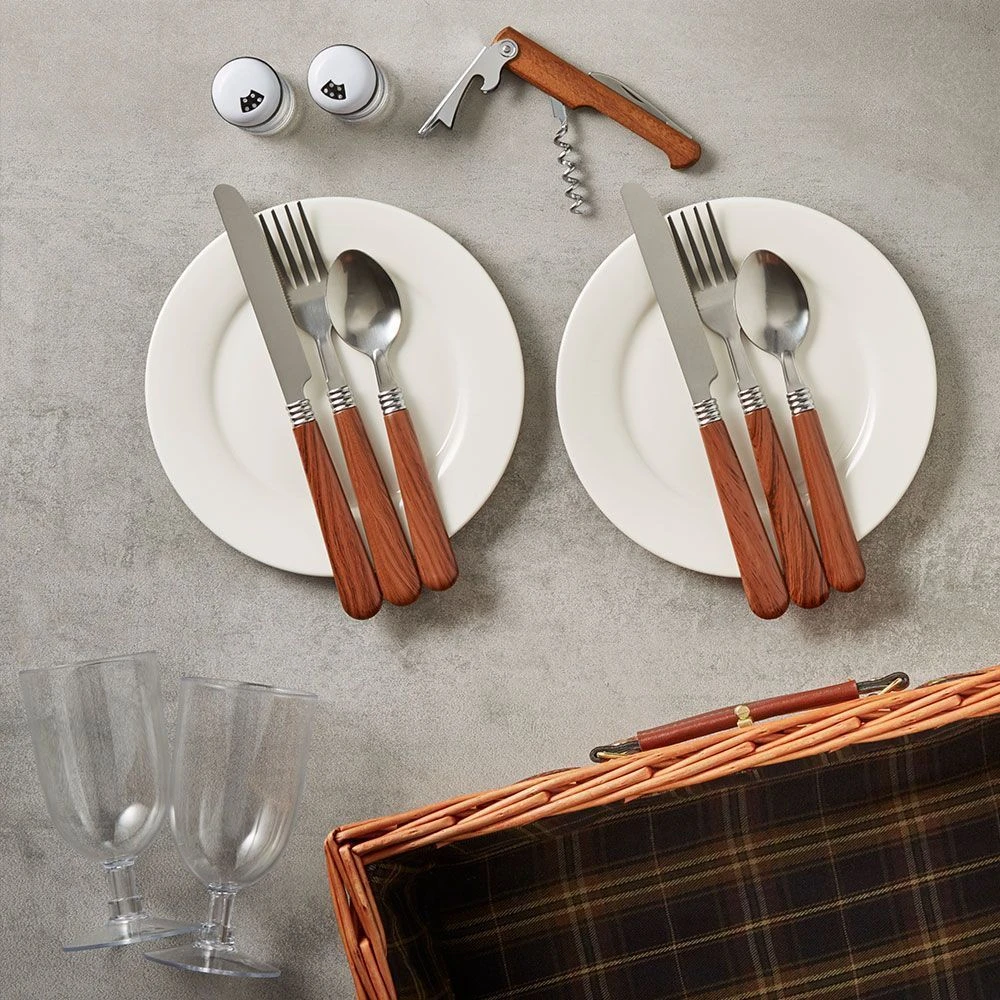 Heritage Picnic Hamper For 2 5 Heritage Picnic Hamper For 2 - Image 5